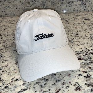 Titleist Womens Nantucket white/black cap hat - NWT